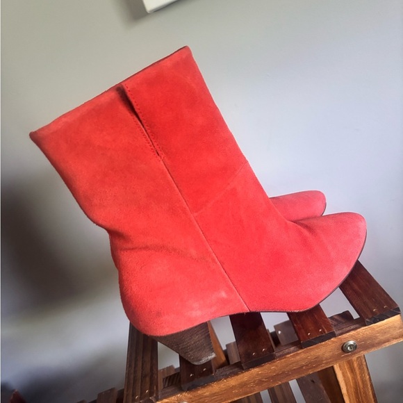 Free People Adella Women's Red Suede Ankle Boots - Picture 3 of 12
